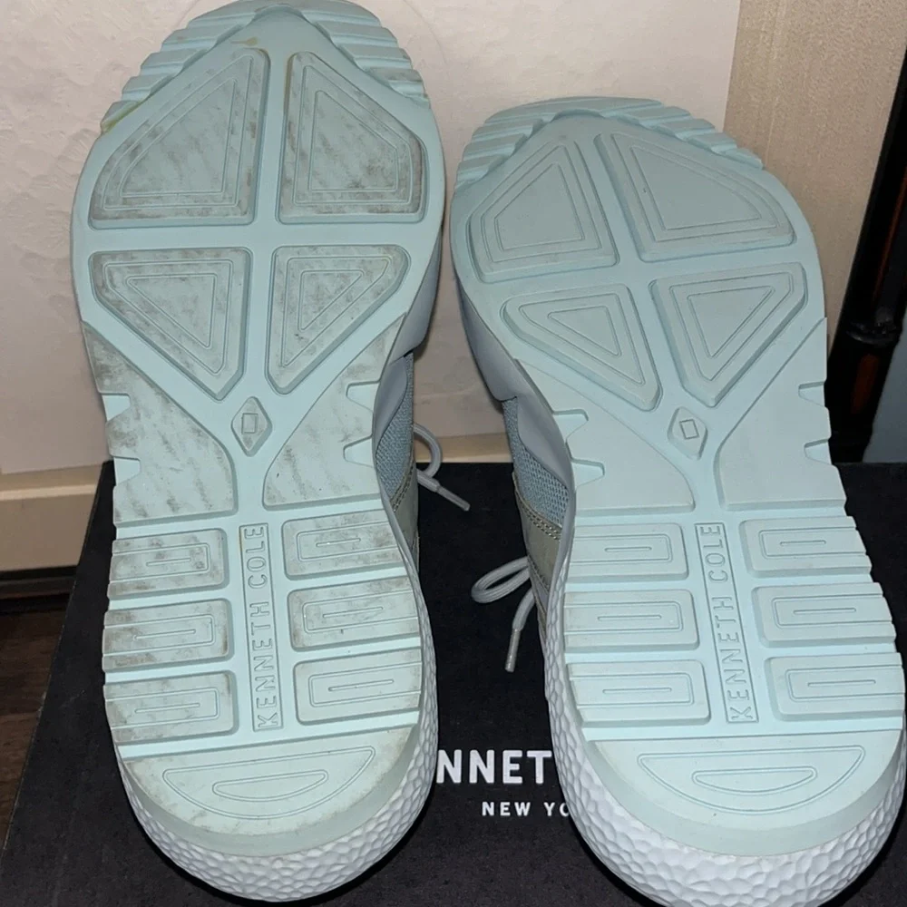 Kenneth Cole New York Women's Maddox Jogger Gray & Sage Sneaker Size 6.5 NIB